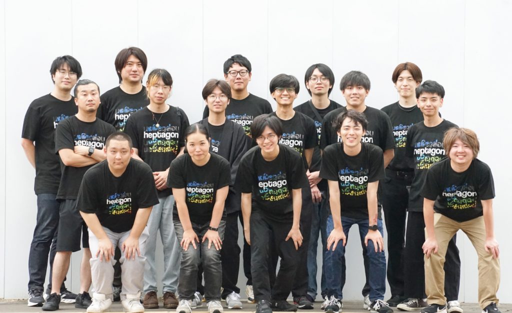 小さなチームで<br class="tablet-none pc-none">生産性の高い<br class="tablet-none pc-none">ビジネスを生み出す